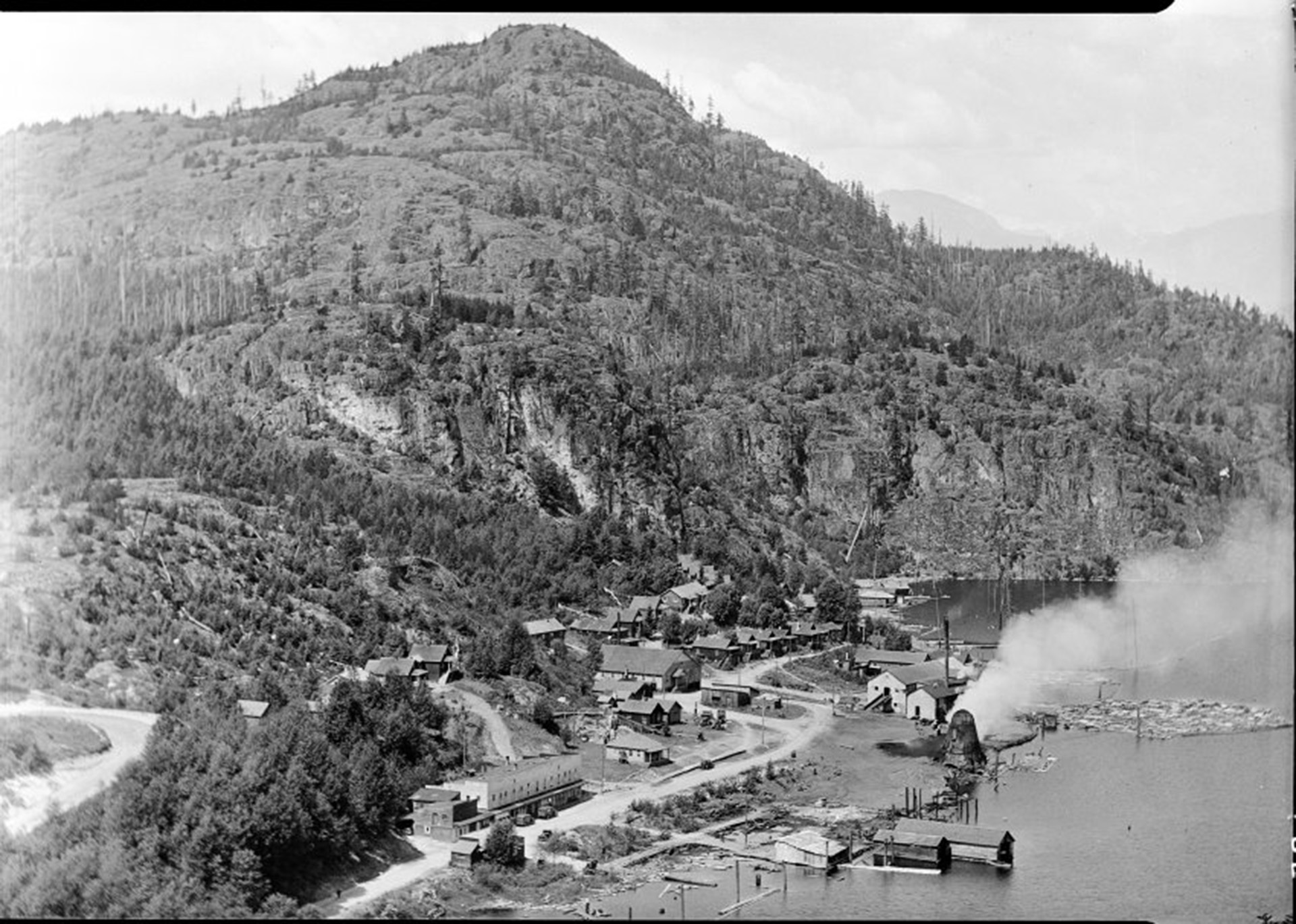 Shingle Mill on Powell Lake, 1924.